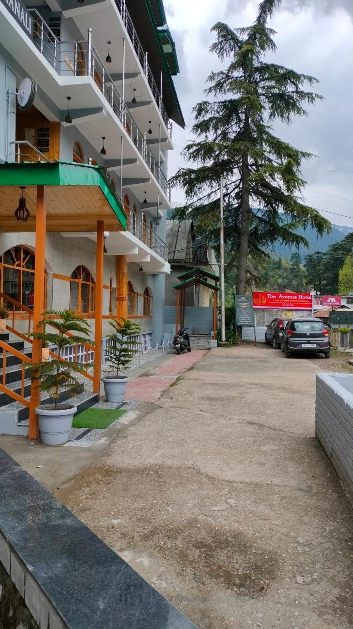 The Avenue Hotel , Manali A River Side Hotel Buitenkant foto