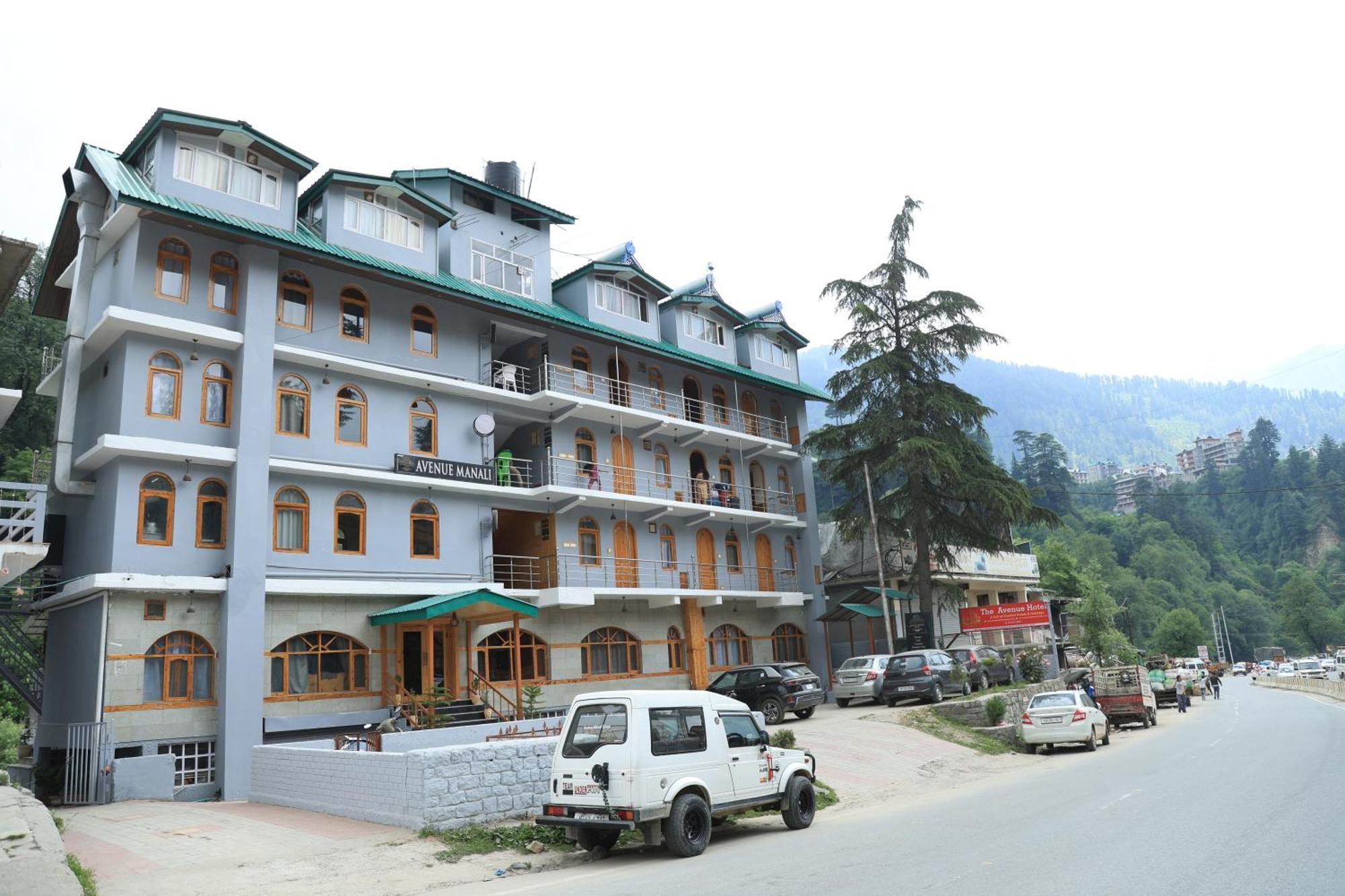 The Avenue Hotel , Manali A River Side Hotel Buitenkant foto